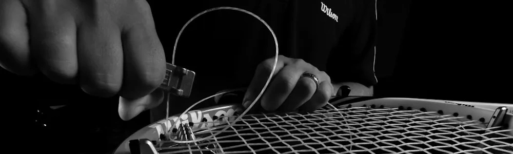 4-Knot Stringing with Differentiated Tensions: Benefits and Stringbed Performance