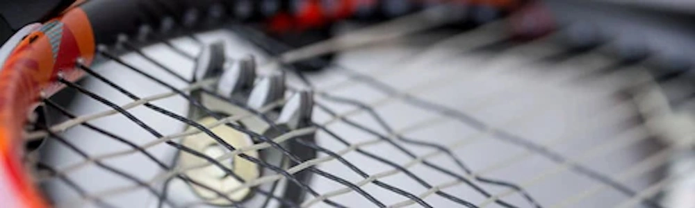 Progressive Tension Stringing with Four Knots: Comfort and Sweetspot