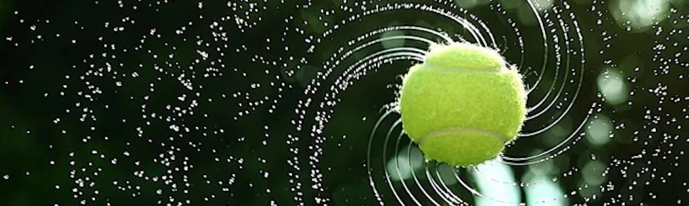 The spin of a tennis string