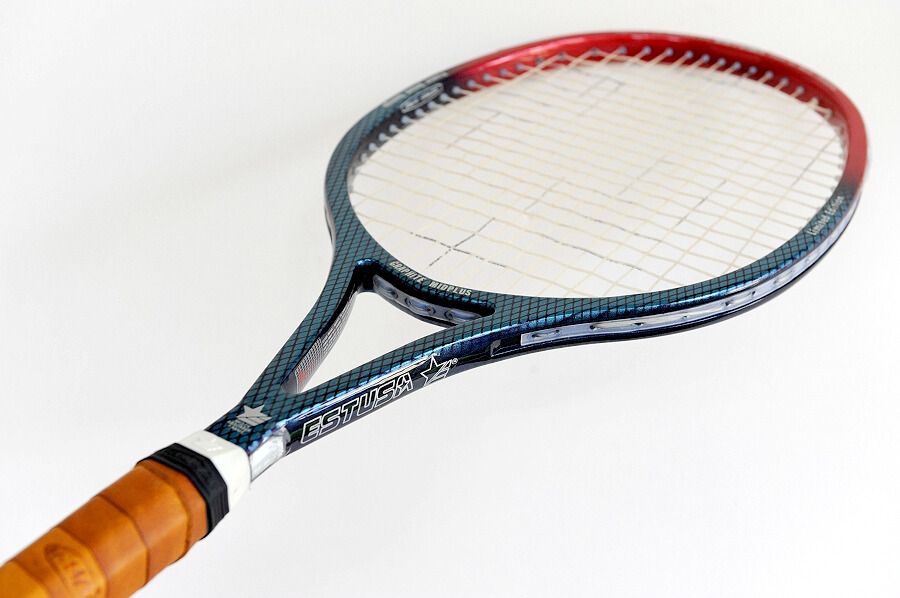 Estusa tennis rackets